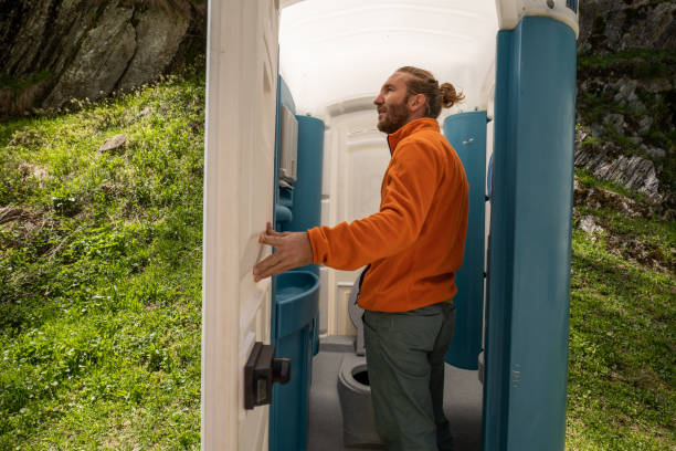 Best Porta potty rental near me  in Clear Lake, WI