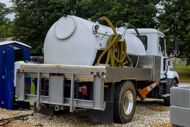 Best Portable toilet rental cost  in Clear Lake, WI